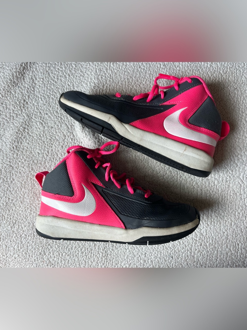 Nike Team Hustle D7 Pink & Grey High Top Sneakers 4.5 Youth